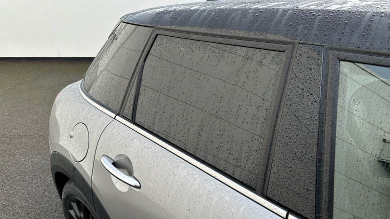 MINI Hatchback 1.5 Cooper Classic Premium 5dr Petrol Hatchback